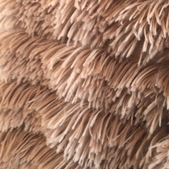 SHE & SKY WOVEN LAYERED FAUX FUR JACKET - Picture 7 of 7